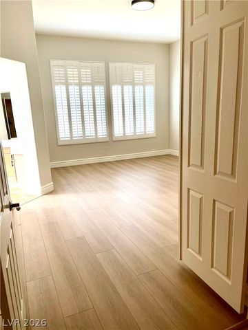 385 Apple River Court, Las Vegas, NV 89148