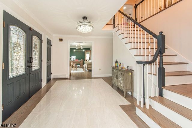 3 S Hampton Dr, Fairfield Twp., NJ 07004