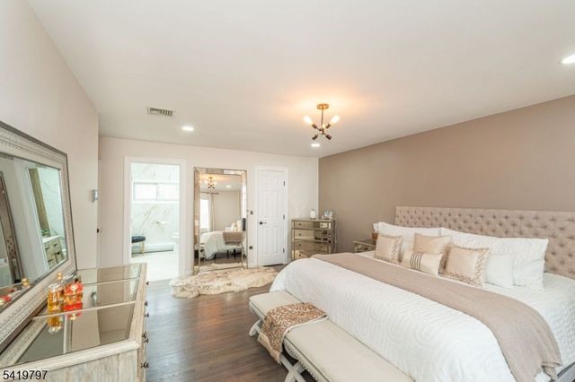 3 S Hampton Dr, Fairfield Twp., NJ 07004