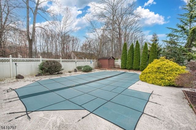 3 S Hampton Dr, Fairfield Twp., NJ 07004