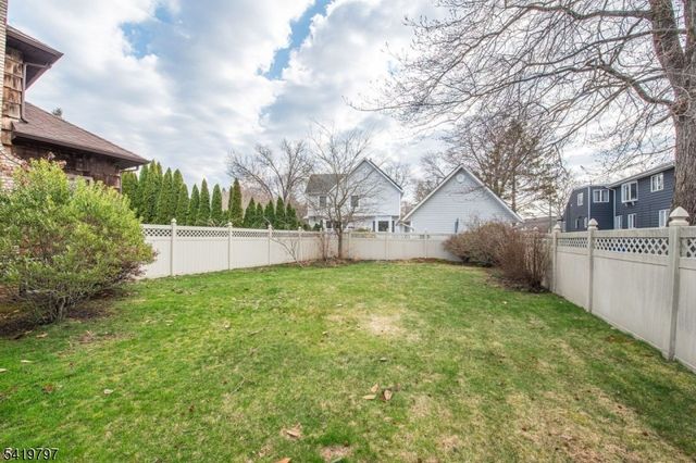 3 S Hampton Dr, Fairfield Twp., NJ 07004