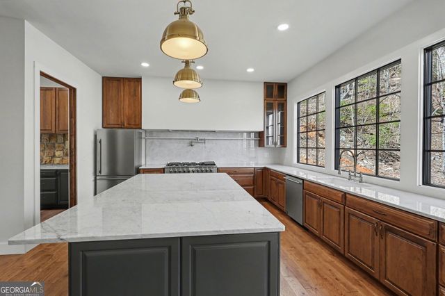 416 Winding View, Clayton, GA 30525