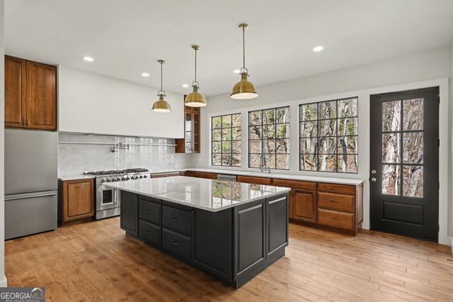 416 Winding View, Clayton, GA 30525