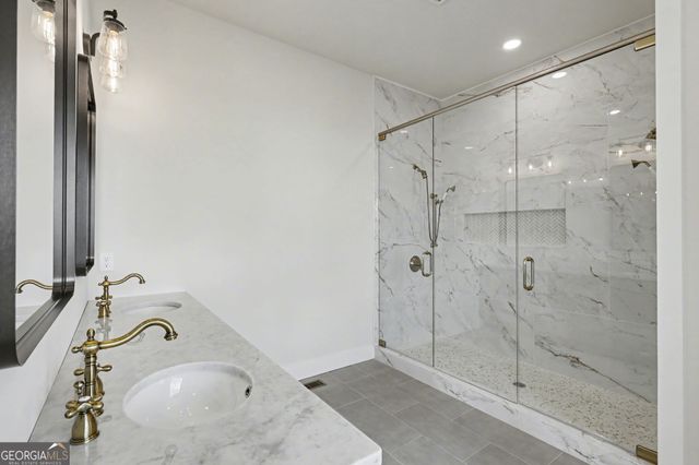 416 Winding View, Clayton, GA 30525