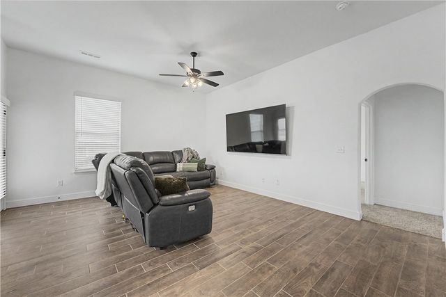 2040 Periwinkle Place, Centerton, AR 72719