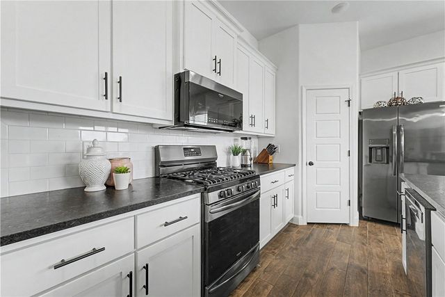 2040 Periwinkle Place, Centerton, AR 72719