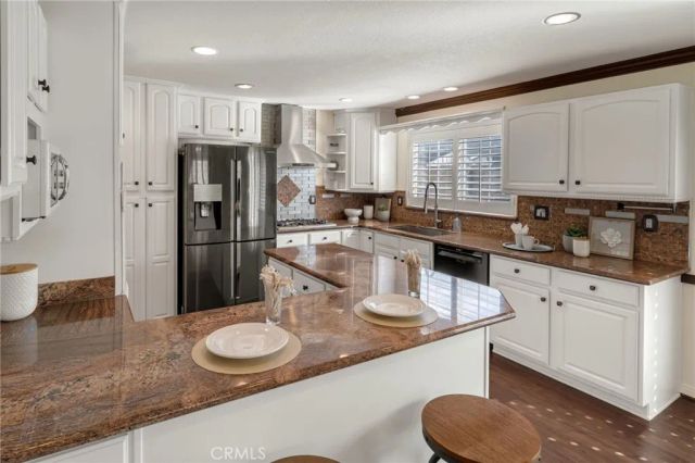 7704 Lotus Circle, Buena Park, CA 90620