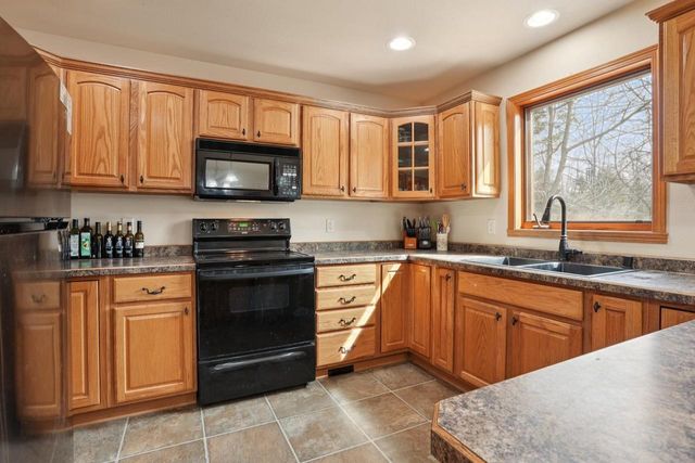 W4954 EMERY LANE, Fond Du Lac, WI 54937