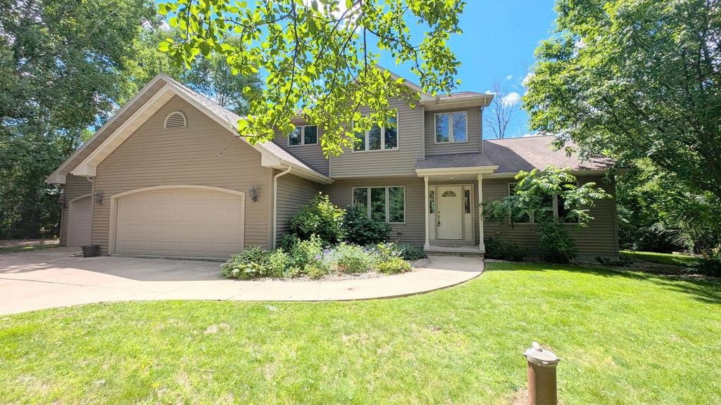 W4954 EMERY LANE, Fond Du Lac, WI 54937