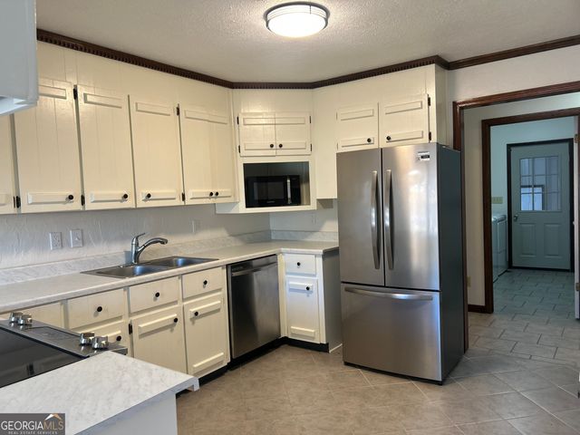 311 Overlook Drive, Montezuma, GA 31063