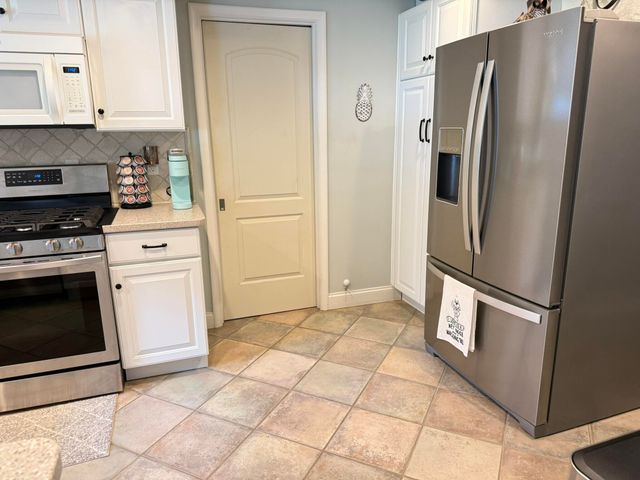 14231 Racho Boulevard, Taylor, MI 48180