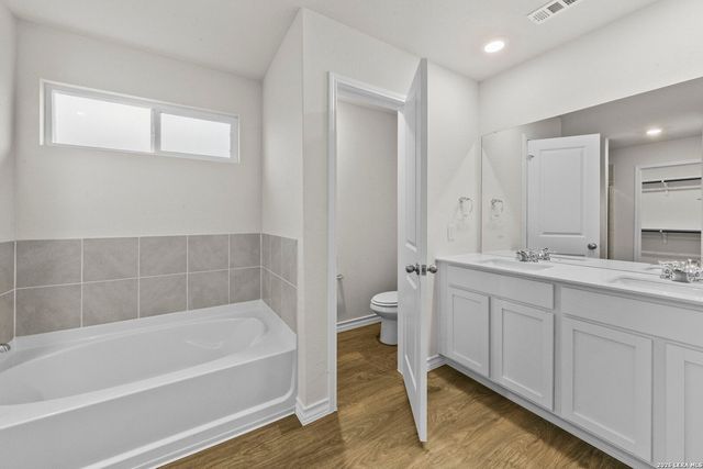 4814 Quartz Row Dr, San Antonio, TX 78253