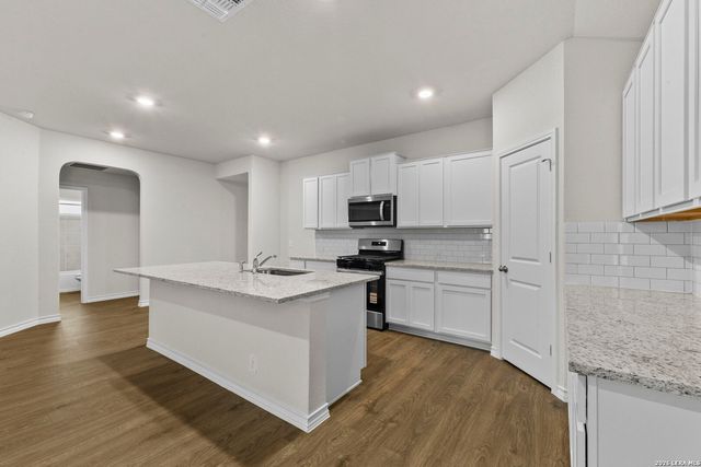 4814 Quartz Row Dr, San Antonio, TX 78253