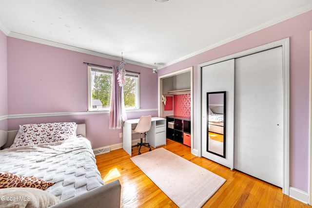 62 Wood Terrace, Albany, NY 12208