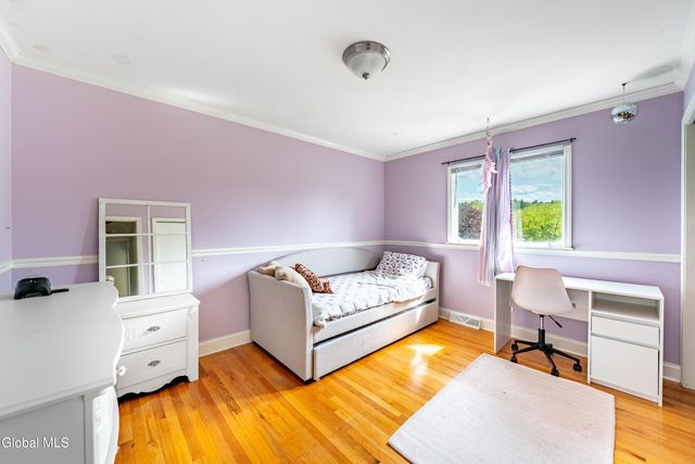 62 Wood Terrace, Albany, NY 12208