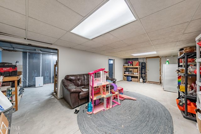 62 Wood Terrace, Albany, NY 12208