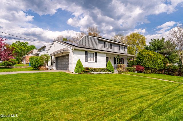 62 Wood Terrace, Albany, NY 12208