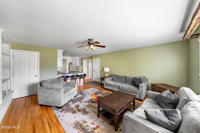 62 Wood Terrace, Albany, NY 12208