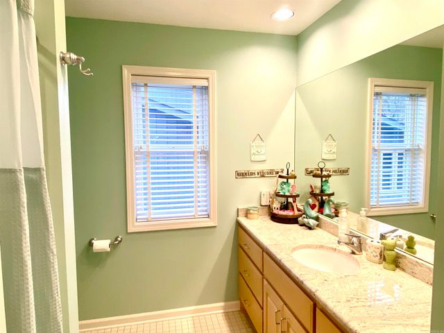 153 Castano Dr, Hot Springs Village, AR 71909