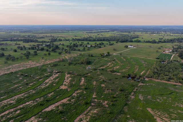 430 WATTS RD, Kingsbury, TX 78638