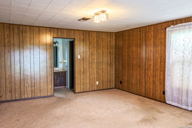 430 WATTS RD, Kingsbury, TX 78638