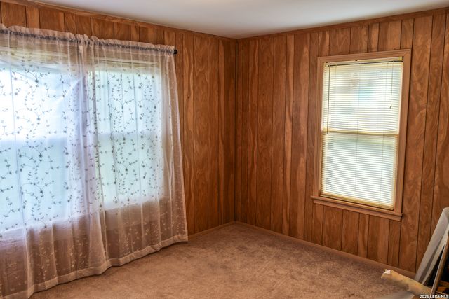 430 WATTS RD, Kingsbury, TX 78638