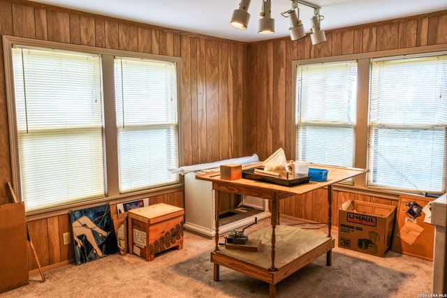 430 WATTS RD, Kingsbury, TX 78638