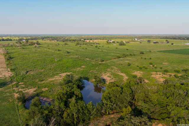 430 WATTS RD, Kingsbury, TX 78638