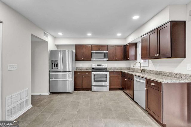 3243 Abbeywood Drive, Decatur, GA 30034