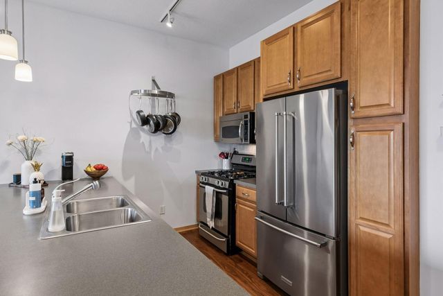 4525 Park Commons Drive 319, Saint Louis Park, MN 55416