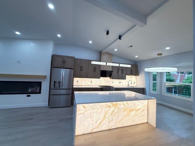 89 Trenton St 3, Boston, MA 02128