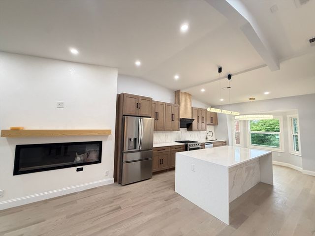 89 Trenton St 3, Boston, MA 02128