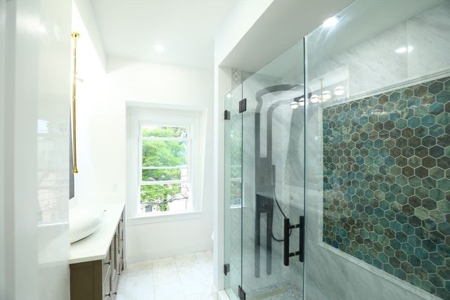 89 Trenton St 3, Boston, MA 02128