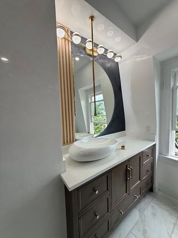 89 Trenton St 3, Boston, MA 02128