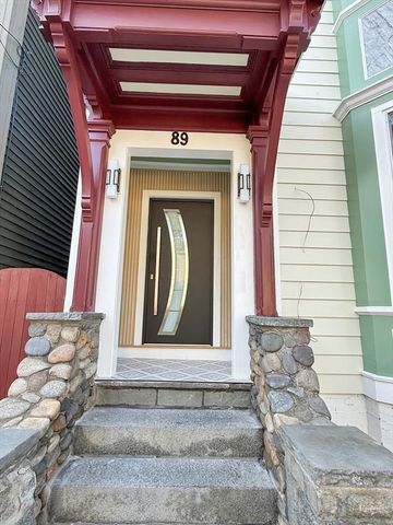 89 Trenton St 3, Boston, MA 02128