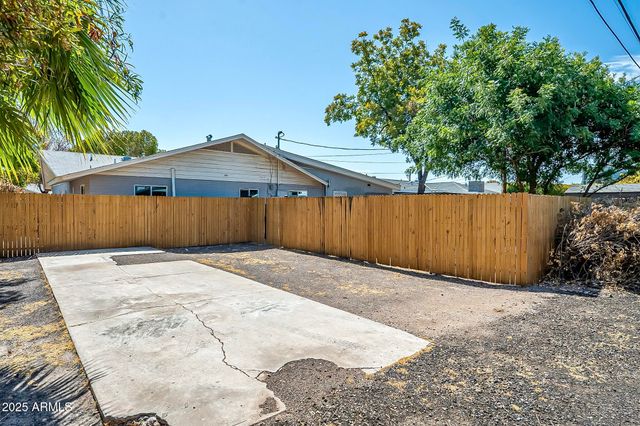 2028 S COLLEGE Avenue, Tempe, AZ 85282
