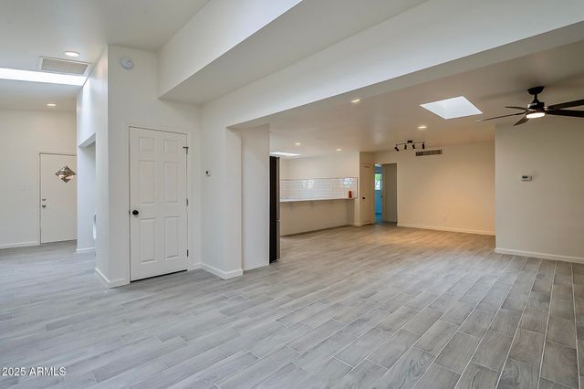 2028 S COLLEGE Avenue, Tempe, AZ 85282