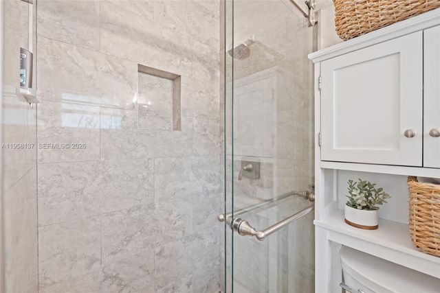 9620 Jamaica Dr, Cutler Bay, FL 33189