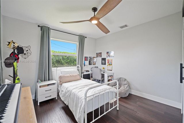 9620 Jamaica Dr, Cutler Bay, FL 33189