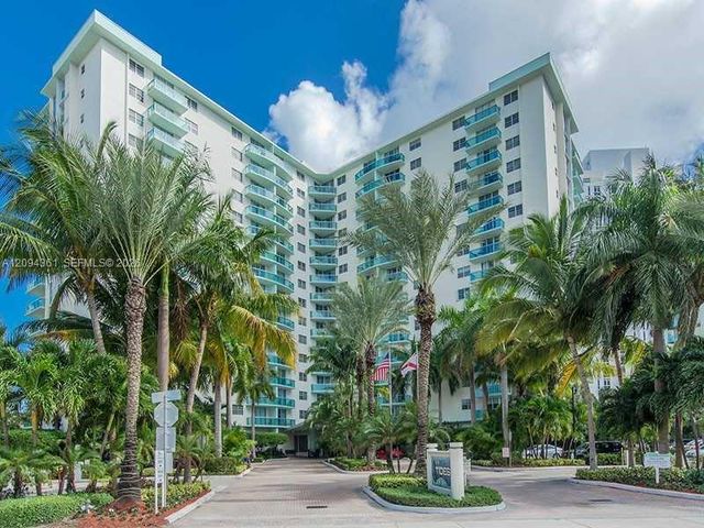 3901 S Ocean Drive 10B, Hollywood, FL 33019