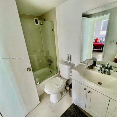 3901 S Ocean Drive 10B, Hollywood, FL 33019
