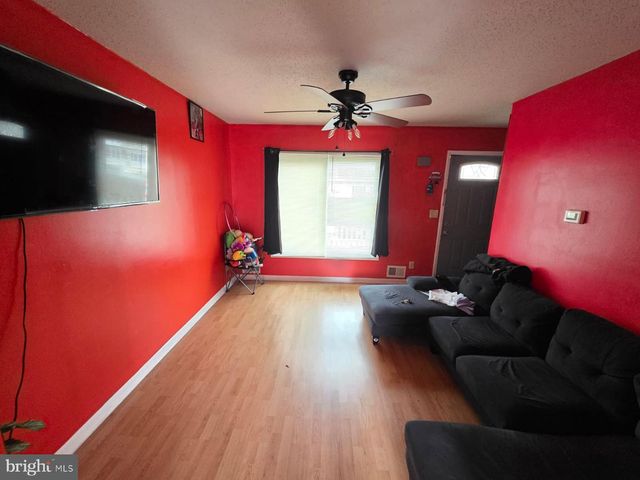 6714 HAWTHORNE ST, Landover, MD 20785