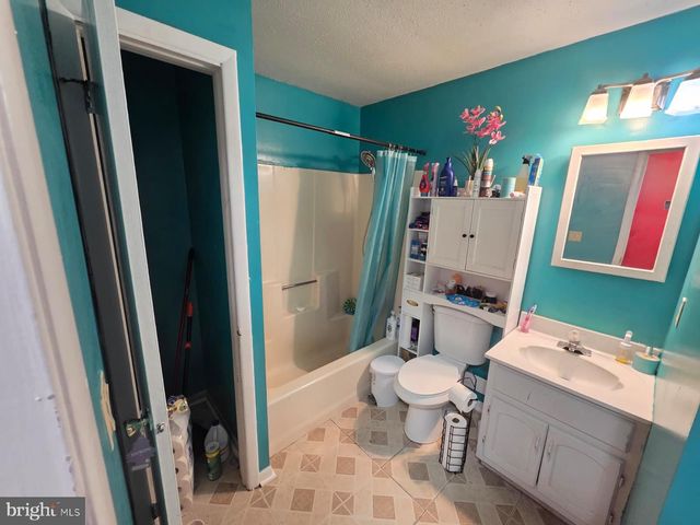 6714 HAWTHORNE ST, Landover, MD 20785