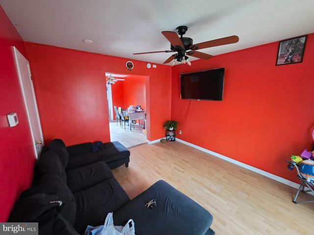 6714 HAWTHORNE ST, Landover, MD 20785