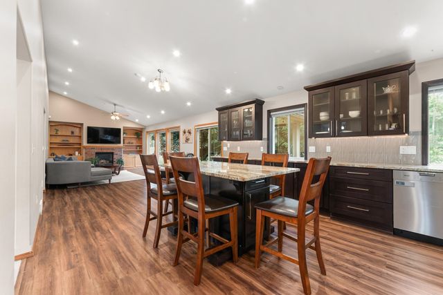 7303 W Links Ct, Nine Mile Falls, WA 99026