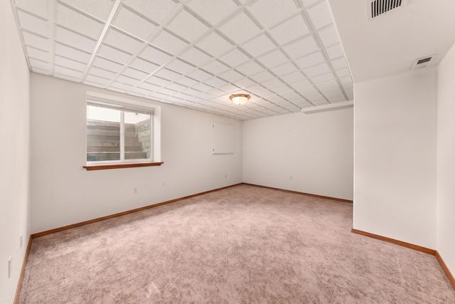 7303 W Links Ct, Nine Mile Falls, WA 99026