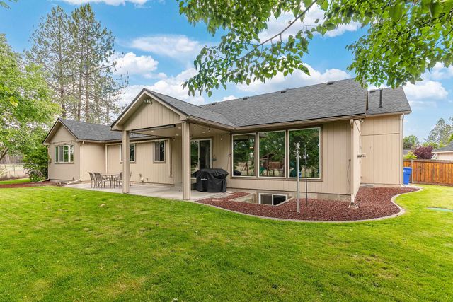 7303 W Links Ct, Nine Mile Falls, WA 99026