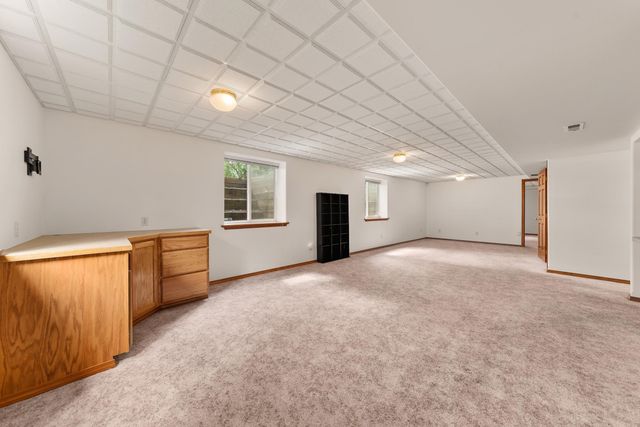 7303 W Links Ct, Nine Mile Falls, WA 99026