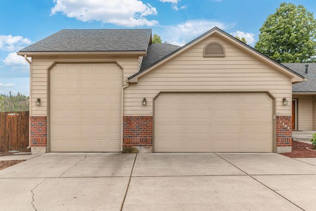 7303 W Links Ct, Nine Mile Falls, WA 99026