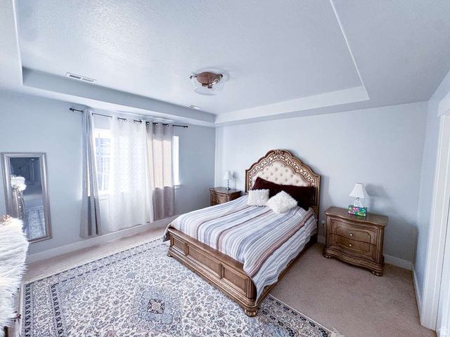 977 W BRENNAN ST, Bluffdale, UT 84065